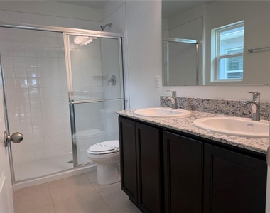 1629 Kayla Circle - Photo Thumbnail 9
