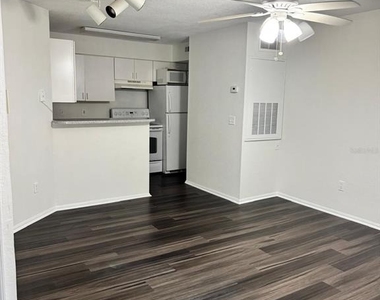 5136 Park Central Drive - Photo Thumbnail 4