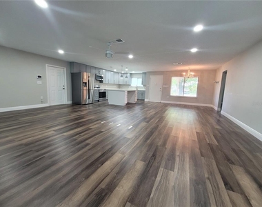 10481 Montpelier Circle - Photo Thumbnail 10