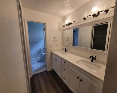 10481 Montpelier Circle - Photo Thumbnail 17