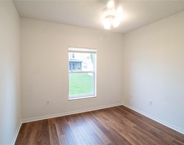1709 Harris Hawk Road - Photo Thumbnail 28