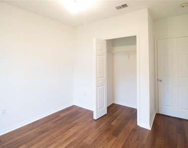 1709 Harris Hawk Road - Photo Thumbnail 29