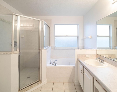 1709 Harris Hawk Road - Photo Thumbnail 20