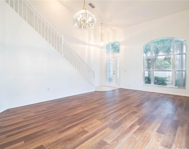 1709 Harris Hawk Road - Photo Thumbnail 6