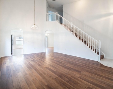 1709 Harris Hawk Road - Photo Thumbnail 4