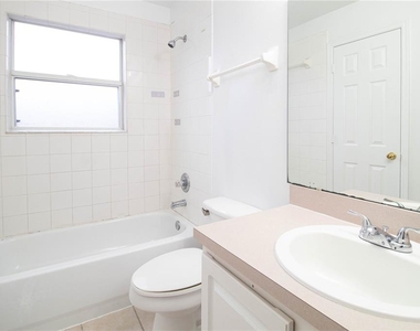 1709 Harris Hawk Road - Photo Thumbnail 30