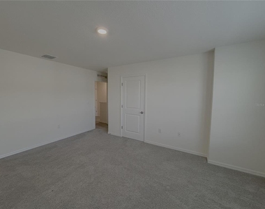 8243 Sw 67th Avenue - Photo Thumbnail 11