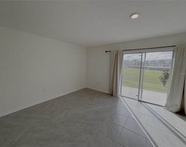8243 Sw 67th Avenue - Photo Thumbnail 1