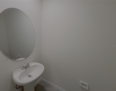 8243 Sw 67th Avenue - Photo Thumbnail 9