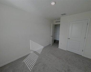 8243 Sw 67th Avenue - Photo Thumbnail 19