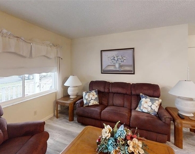 8592 Sw 91st Street - Photo Thumbnail 2