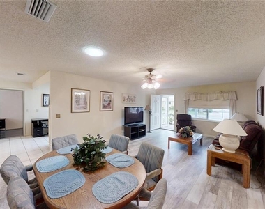 8592 Sw 91st Street - Photo Thumbnail 4
