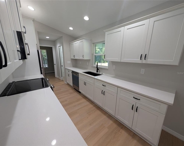 4258 Sw 157th Court Sw - Photo Thumbnail 8