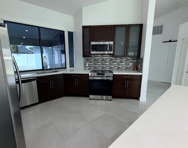 1535 Golden Poppy Court - Photo Thumbnail 7