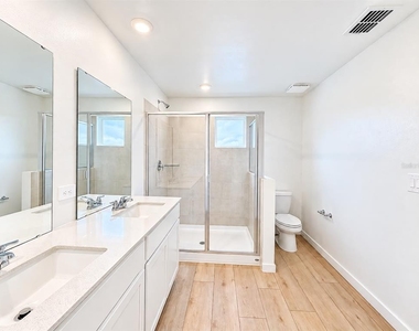 4463 Elliots Astor Boulevard - Photo Thumbnail 14