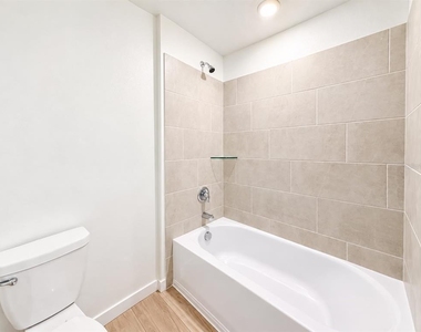 4463 Elliots Astor Boulevard - Photo Thumbnail 12