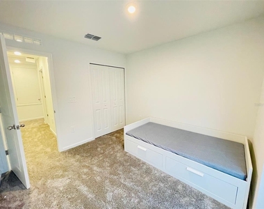 1776 White Water Court - Photo Thumbnail 17