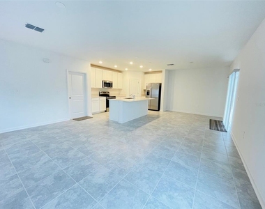 1776 White Water Court - Photo Thumbnail 4