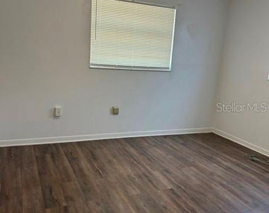 1426 N Tropical Avenue - Photo Thumbnail 2