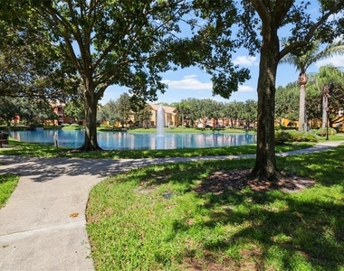 8848 Villa View Circle - Photo Thumbnail 19