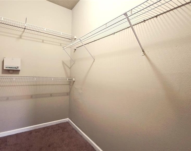 8848 Villa View Circle - Photo Thumbnail 7