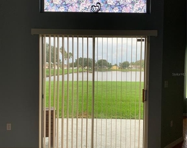 2636 Hawthorne Lane - Photo Thumbnail 7