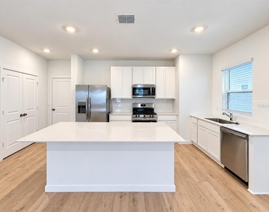 5109 Marlberry Court - Photo Thumbnail 3