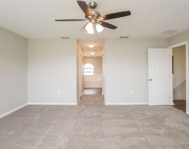 17 Catalina Court - Photo Thumbnail 8