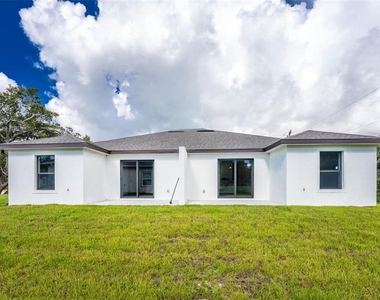 520 Way Street - Photo Thumbnail 16
