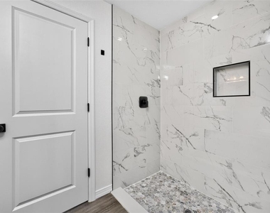520 Way Street - Photo Thumbnail 14