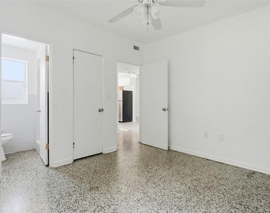 70 Griggs Avenue - Photo Thumbnail 15