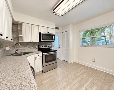 3204 W De Leon Street - Photo Thumbnail 6