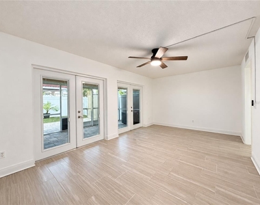 3204 W De Leon Street - Photo Thumbnail 12