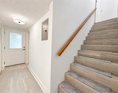 3204 W De Leon Street - Photo Thumbnail 9