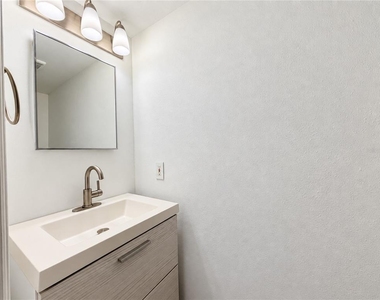 3204 W De Leon Street - Photo Thumbnail 7