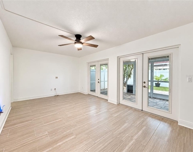 3204 W De Leon Street - Photo Thumbnail 8