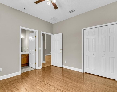885 Adour Drive - Photo Thumbnail 16