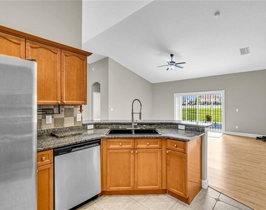 885 Adour Drive - Photo Thumbnail 13