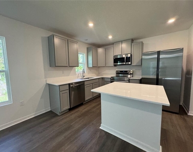 3046 E Glenn Street - Photo Thumbnail 1