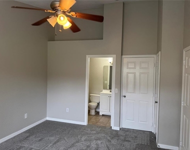 4149 Plantation Cove Drive - Photo Thumbnail 32