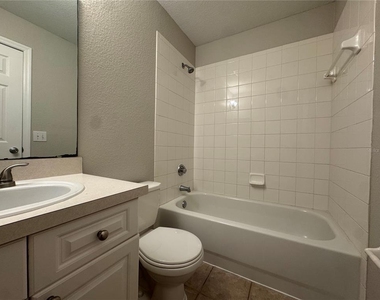4149 Plantation Cove Drive - Photo Thumbnail 38