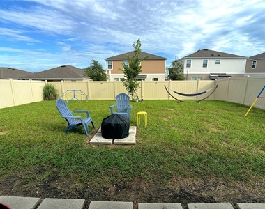 2437 Oakwood Lane - Photo Thumbnail 23