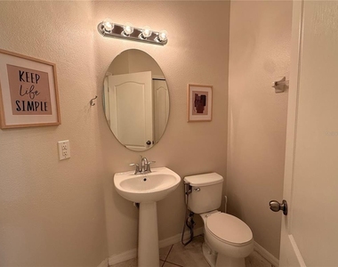 1057 Priory Circle - Photo Thumbnail 11