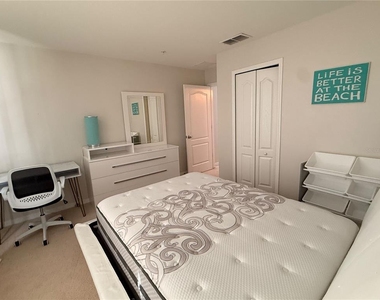 1057 Priory Circle - Photo Thumbnail 25