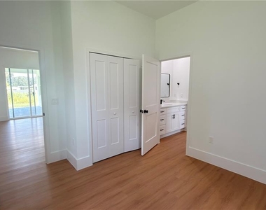 16171 Sw 22nd Court - Photo Thumbnail 8