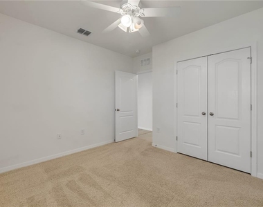 3210 Silas Drive - Photo Thumbnail 23