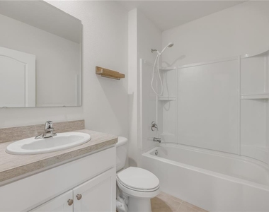 3210 Silas Drive - Photo Thumbnail 21