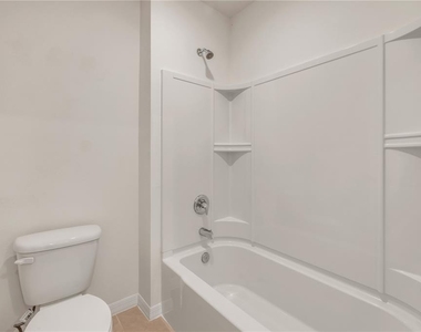 3210 Silas Drive - Photo Thumbnail 47