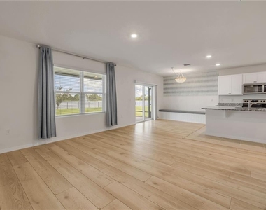3210 Silas Drive - Photo Thumbnail 16