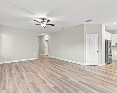 7721 Somersworth Drive - Photo Thumbnail 5